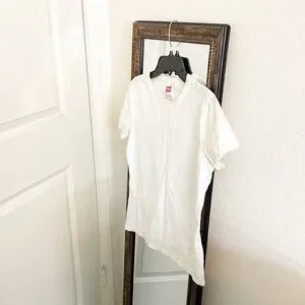 White Men's Short-Sleeve Button-Up Shirt